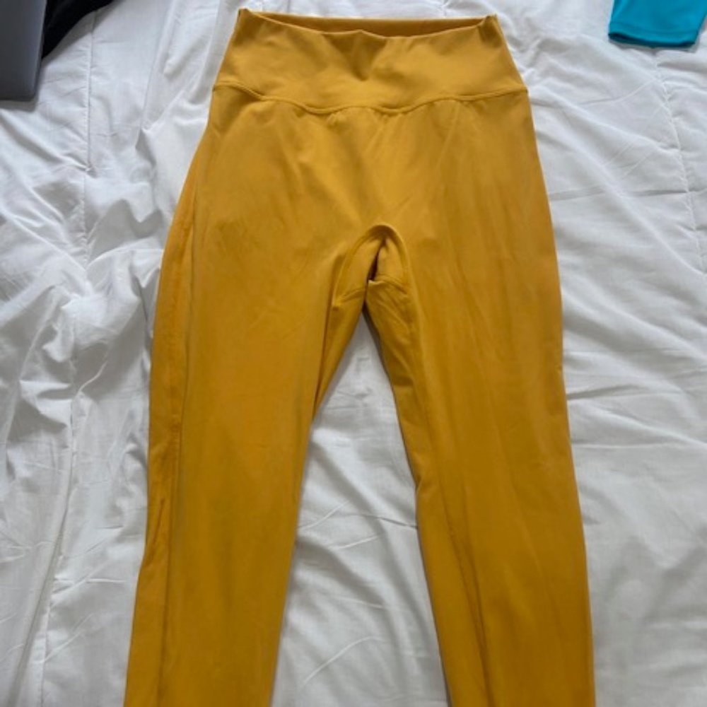 BuffBunny Legacy Leggings - Yellow